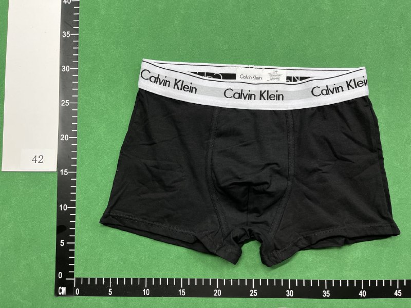 Calvin Klein x3