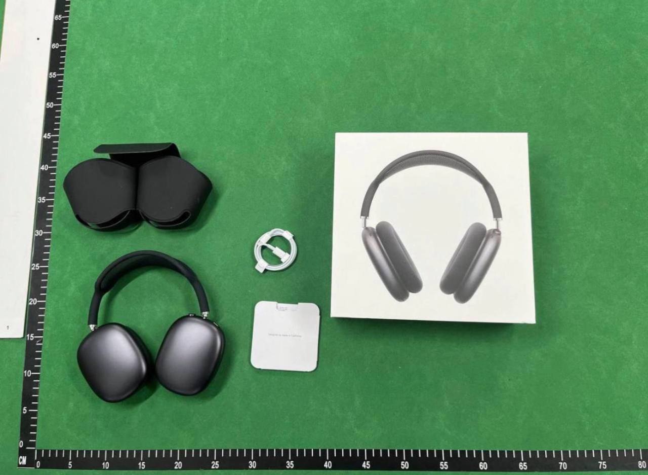 Apple headphones