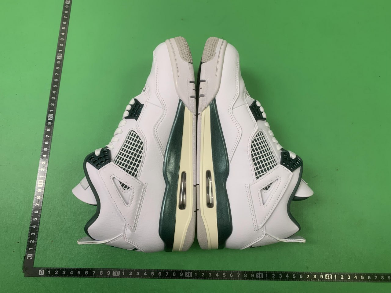 Nike Air Jordan 4