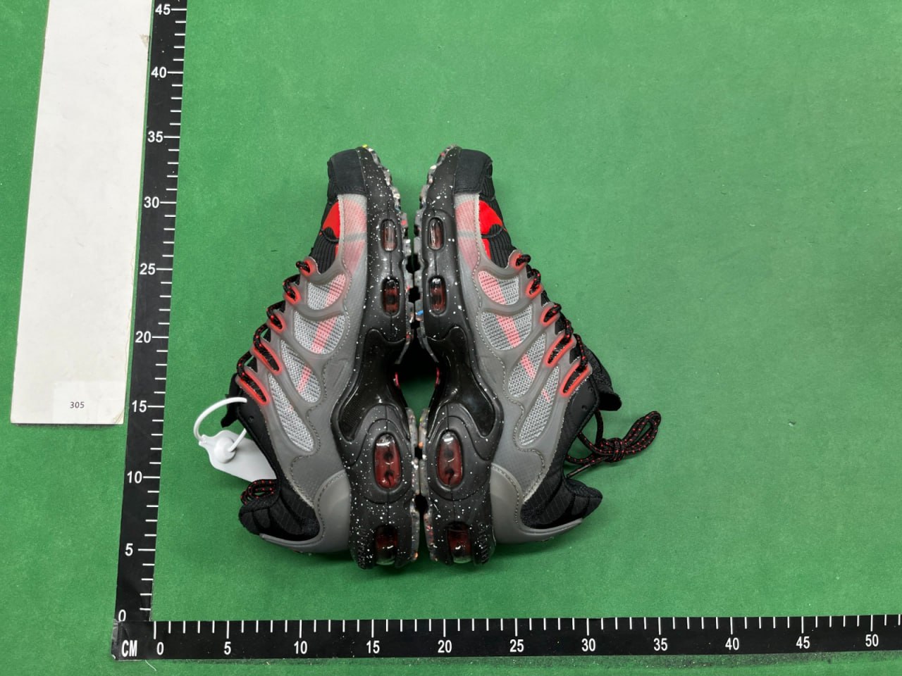 Nike AIR MAX PLUS