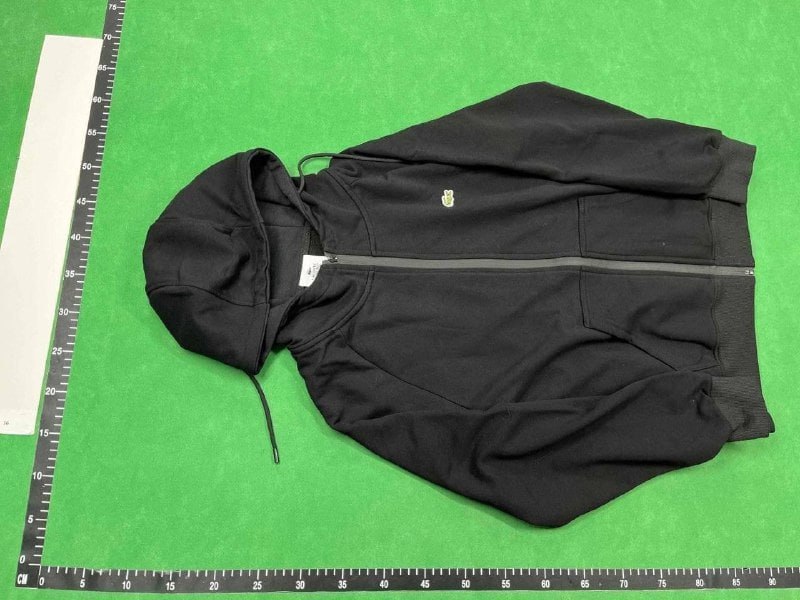 Lacoste suit (40 CP)