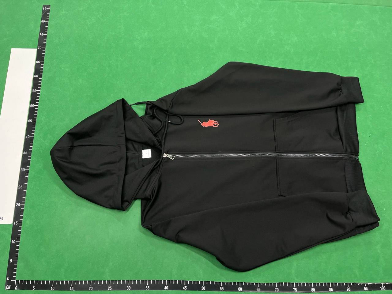 Ralph Lauren suit (40 style)