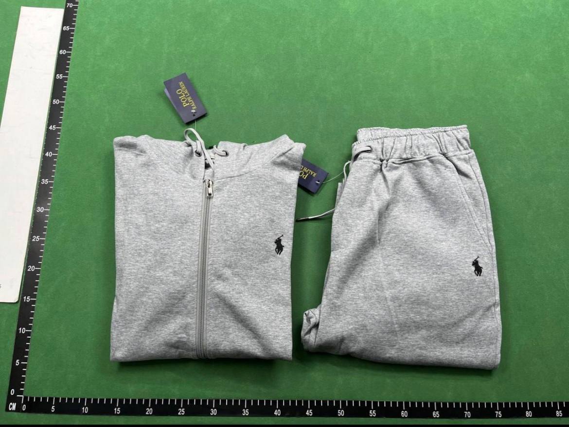 RALPH LAUREN suit