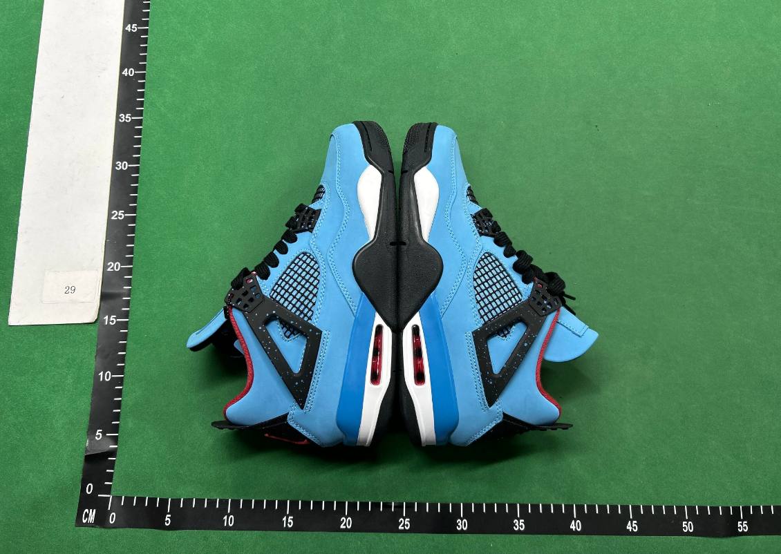 Air Jordan 4
