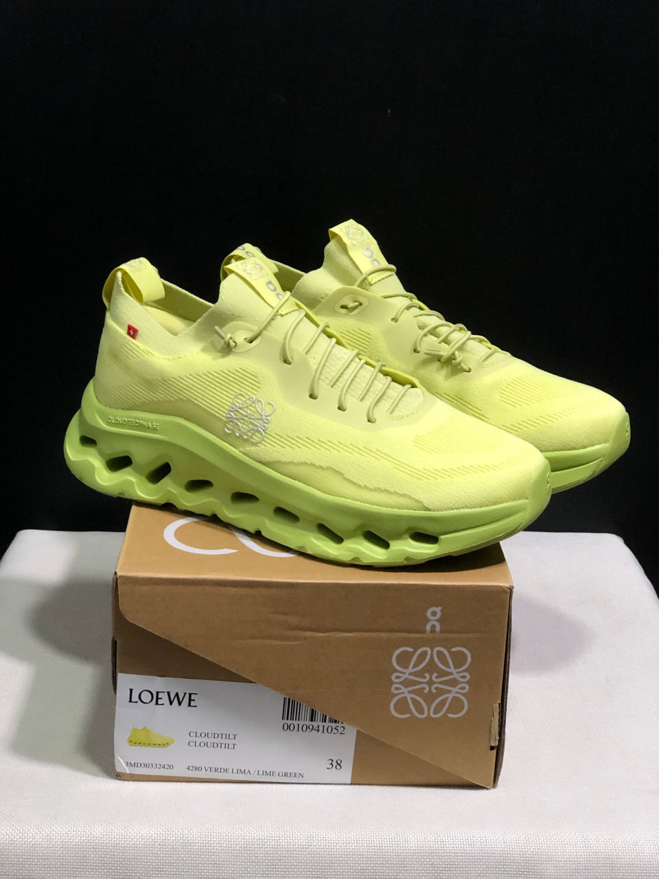 On cloud x Loewe