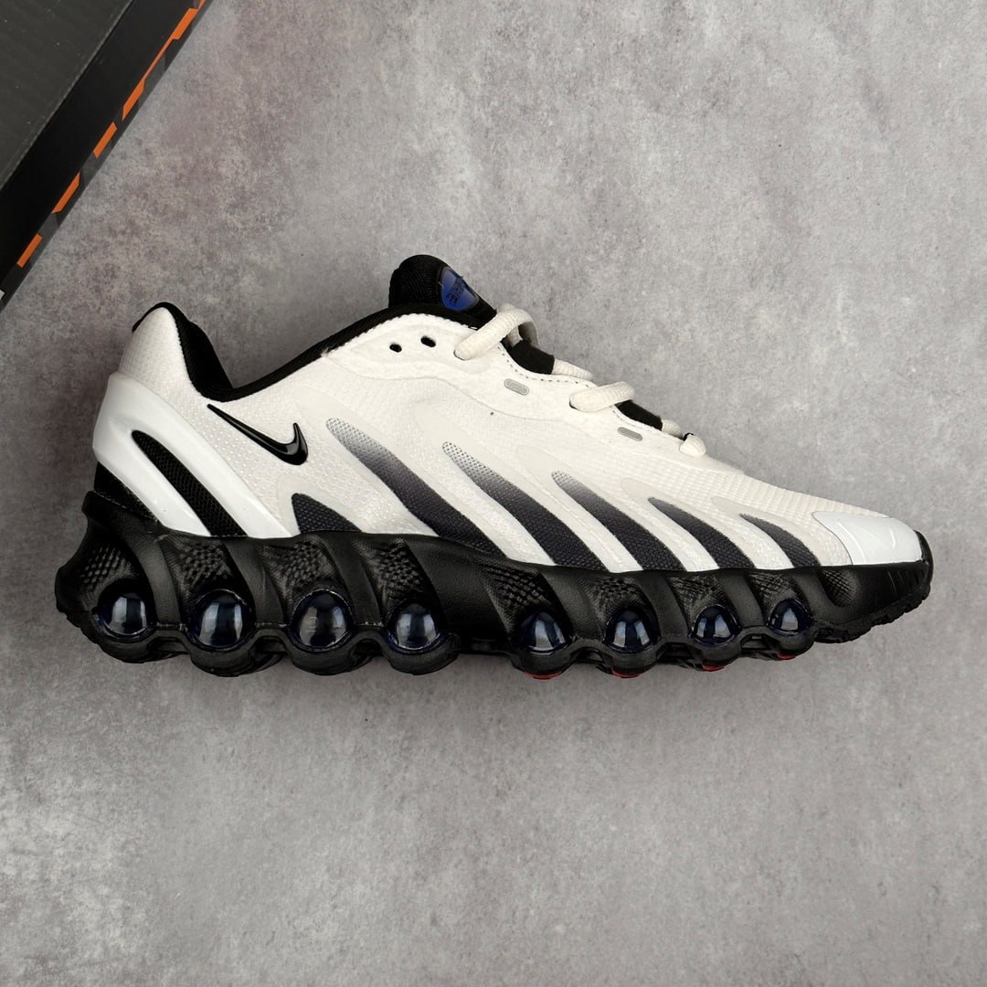 Nike Air Max DN8 shoes