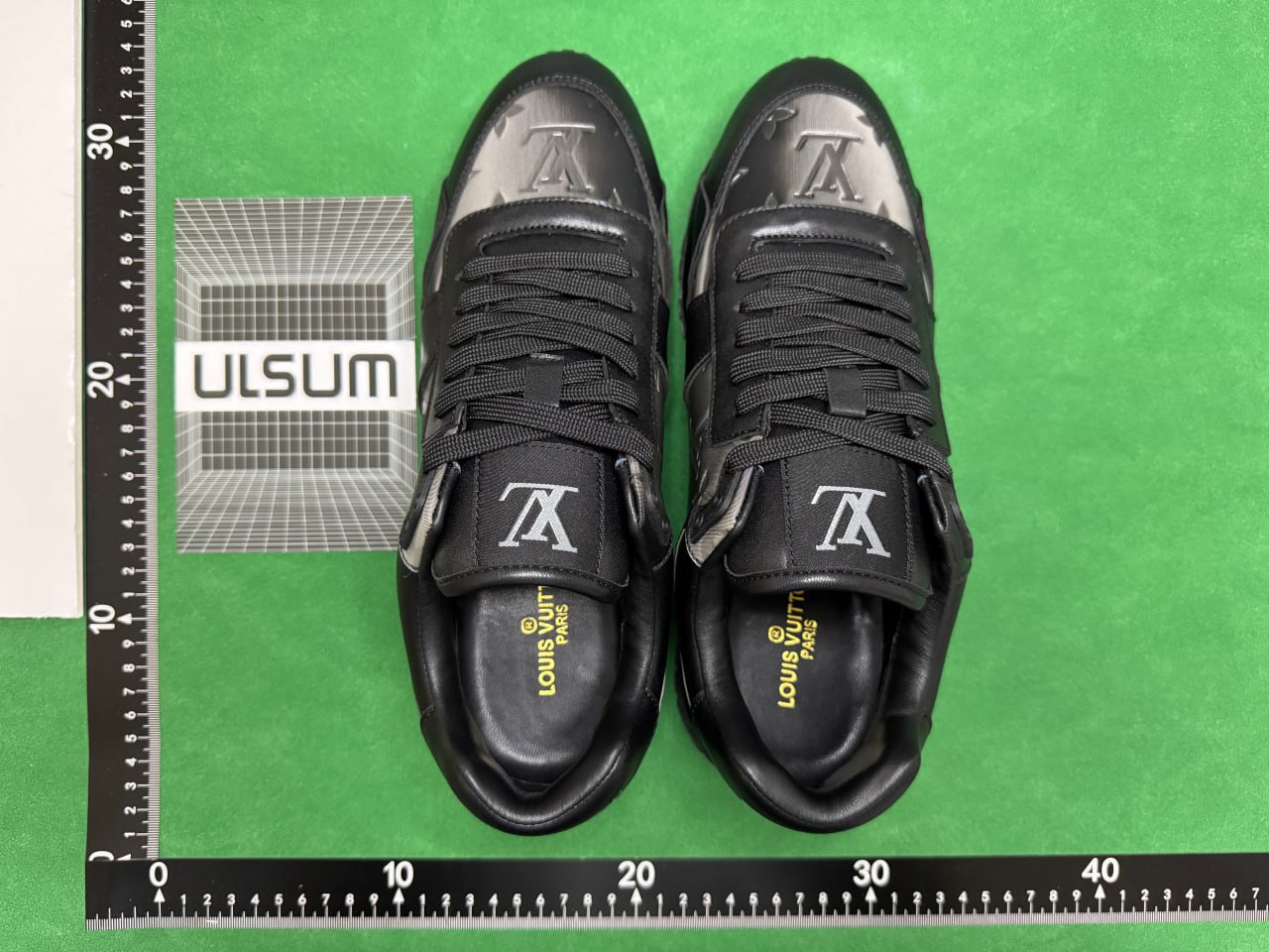 Louis vuitton run away shoes color change (40+styles)