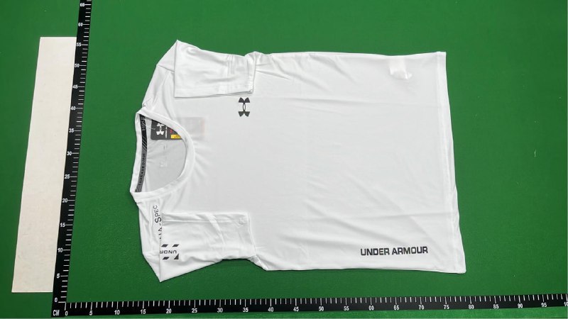 Under Armour T-shirt/Shorts/Suits