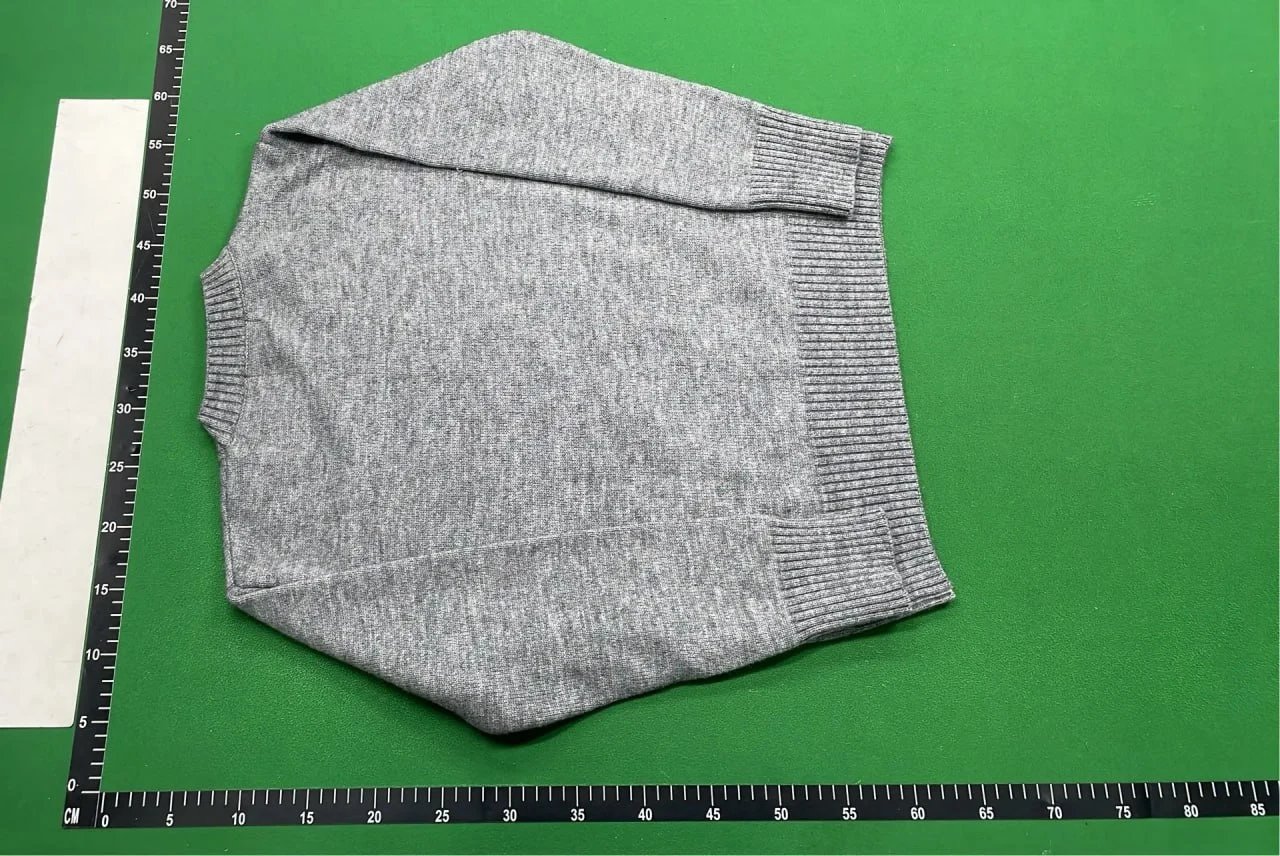 Prada Linea Rossa Sweater / Supreme Striped Sweater [12 styles]