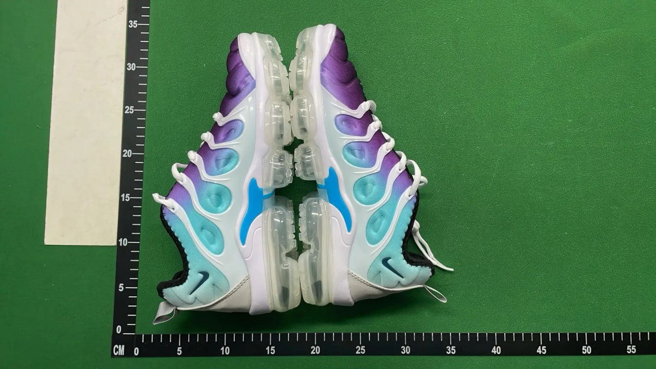 Nike Air VaporMax Plus Sneakers