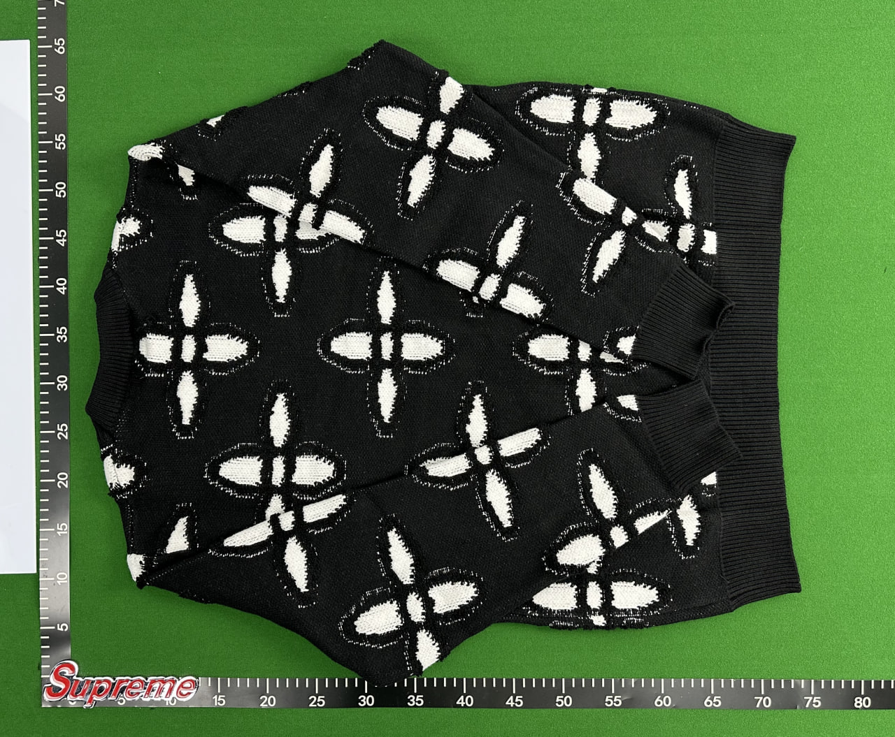 Louis Vuitton Monogram / Damier / Checkered / Rope Logo Sweaters [9 Styles]