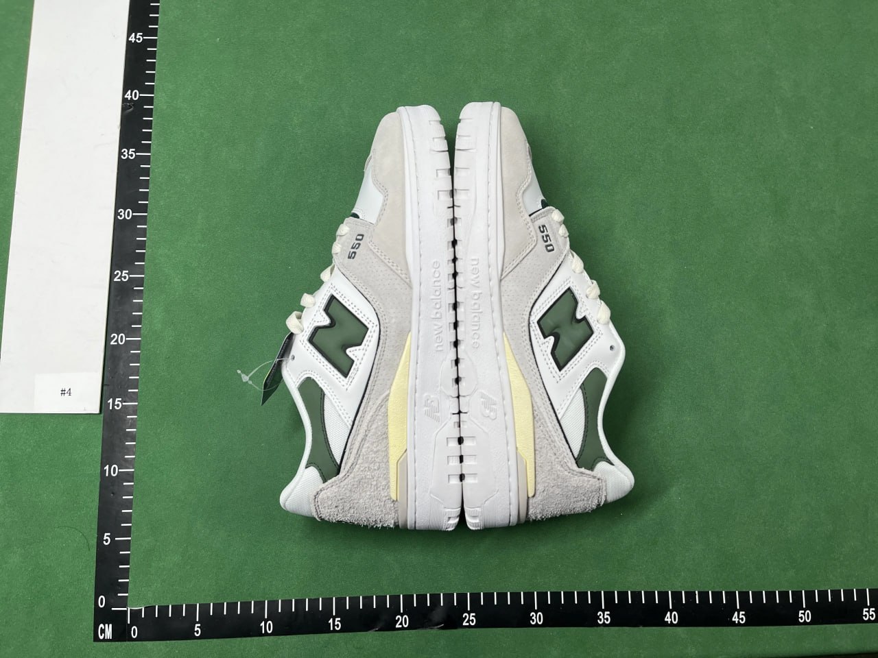 New Balance 550 Sneakers