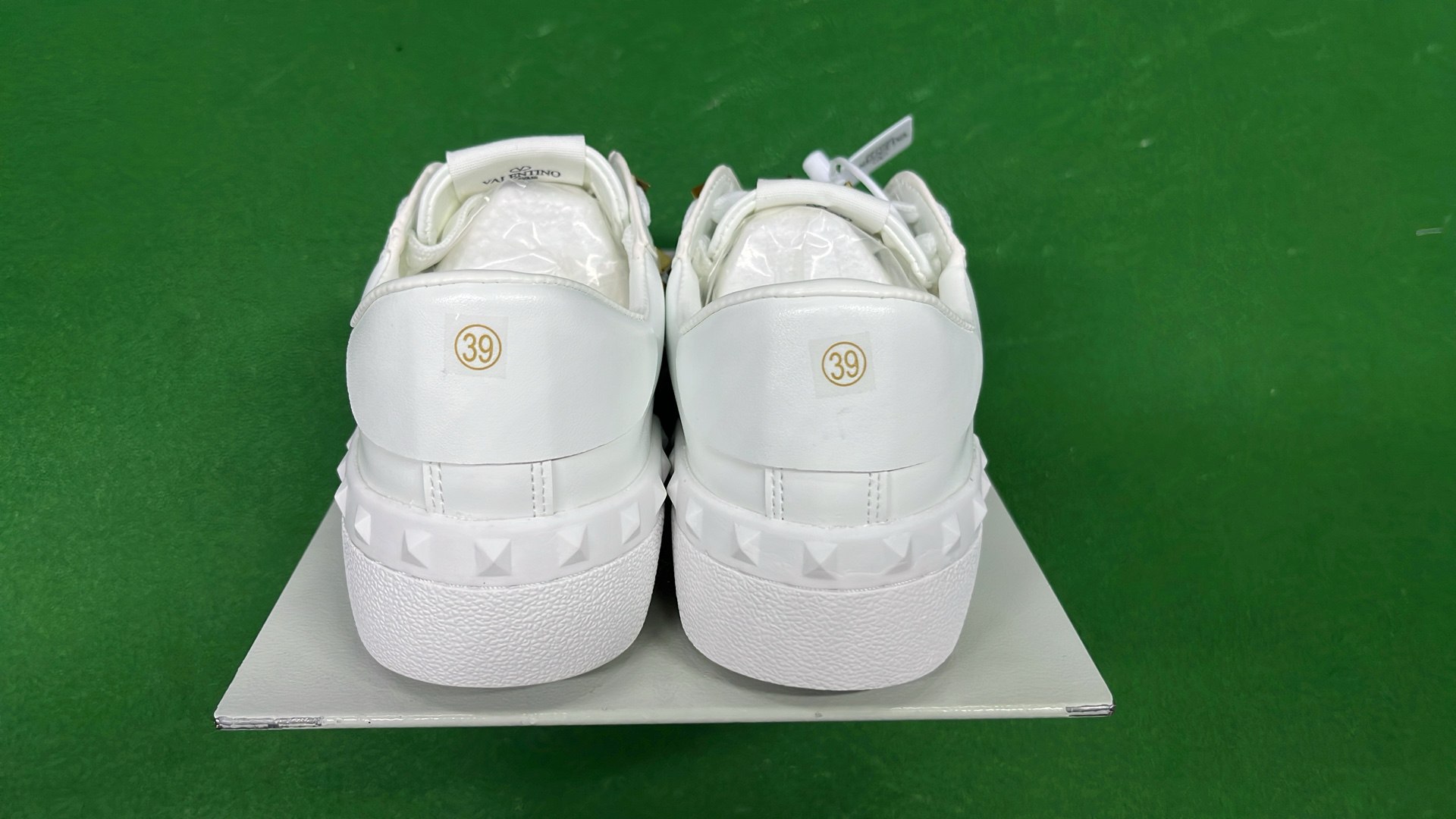 Valentino Rockstud Sneakers