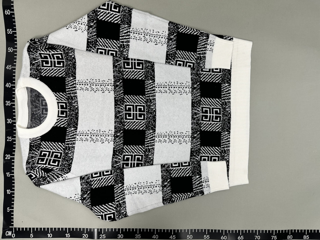 fendi dg lv bb Sweater