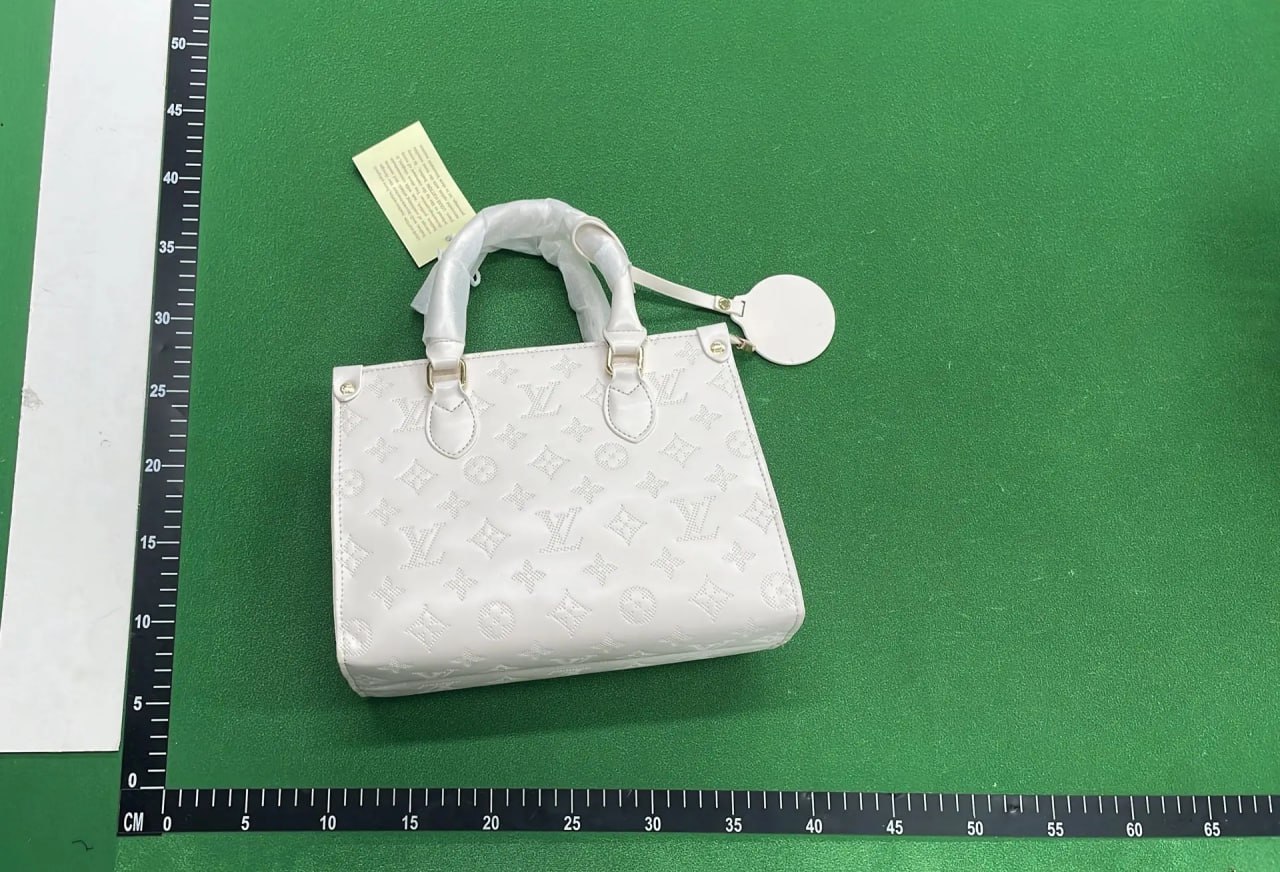 Louis Vuitton OnTheGo Tote Bag [9 Styles, 25x19x12 & 35x28x15 Sizes]
