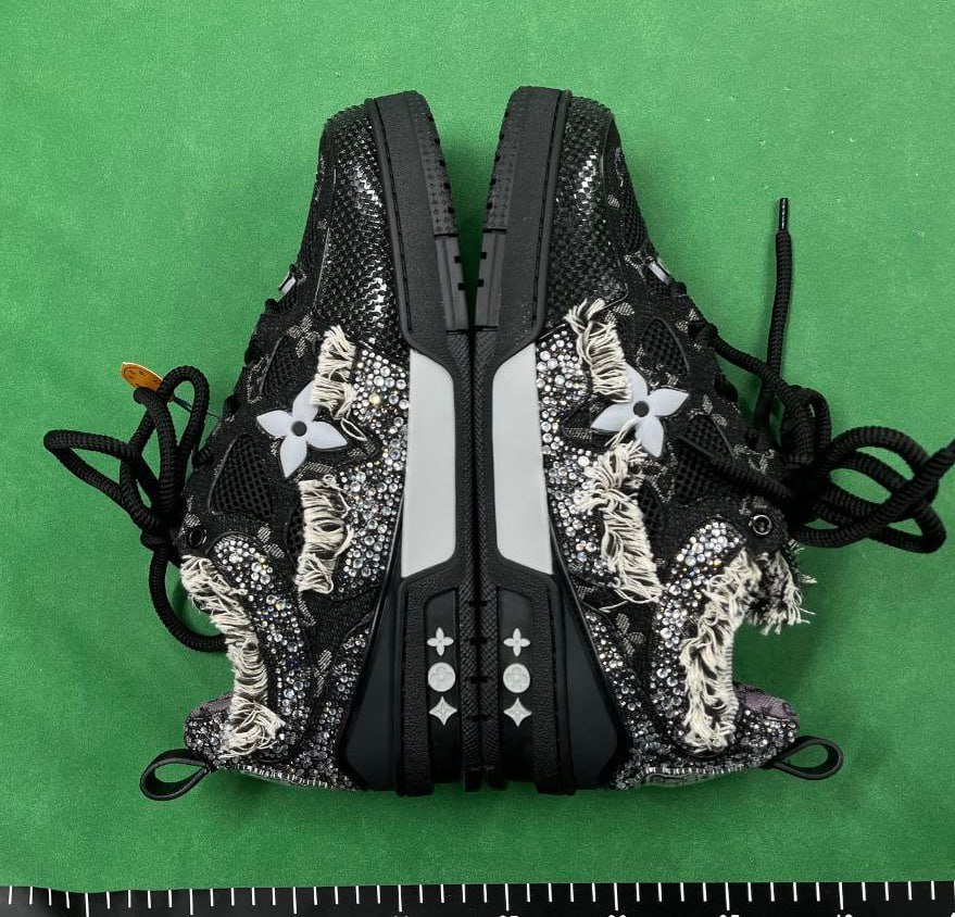 Air Jordan 4 Sneakers