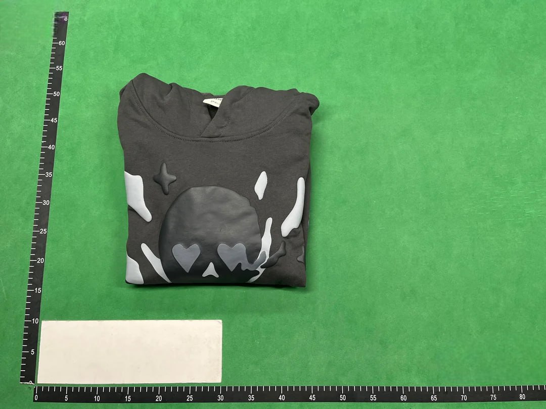 BROKEN PLANET Broken Hearts Hoodie