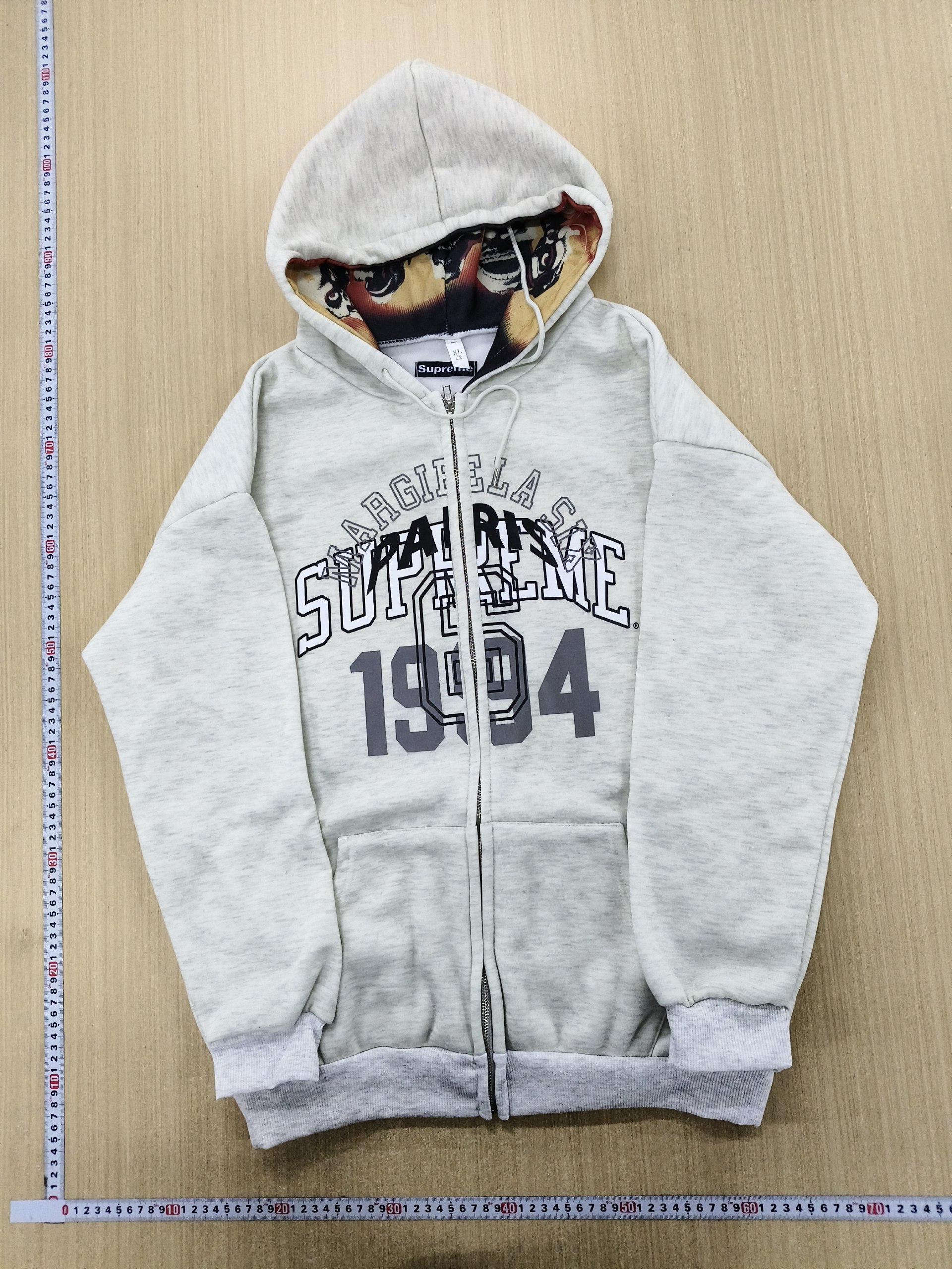 Supreme Hoodie