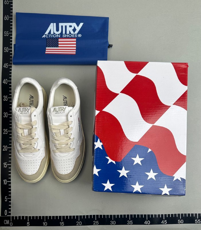 Autry Sneakers
