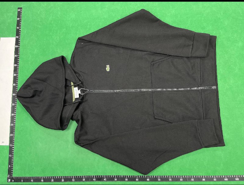 Lacoste Hoodie/Sweater/Trousers [39+ styles]