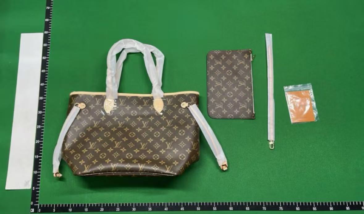Louis Vuitton Neverfull Tote Bag Set [Multiple Sizes & Styles]