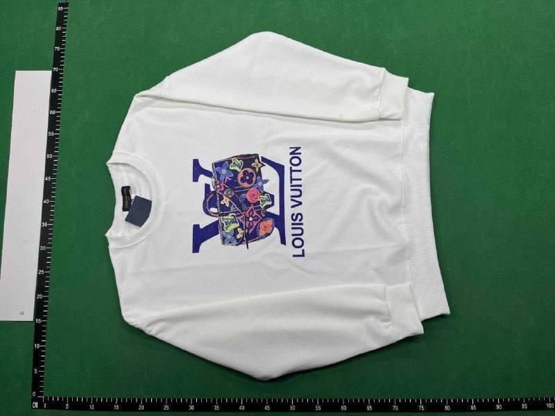 Louis Vuitton Monogram Gradient Hoodie [40 CP]