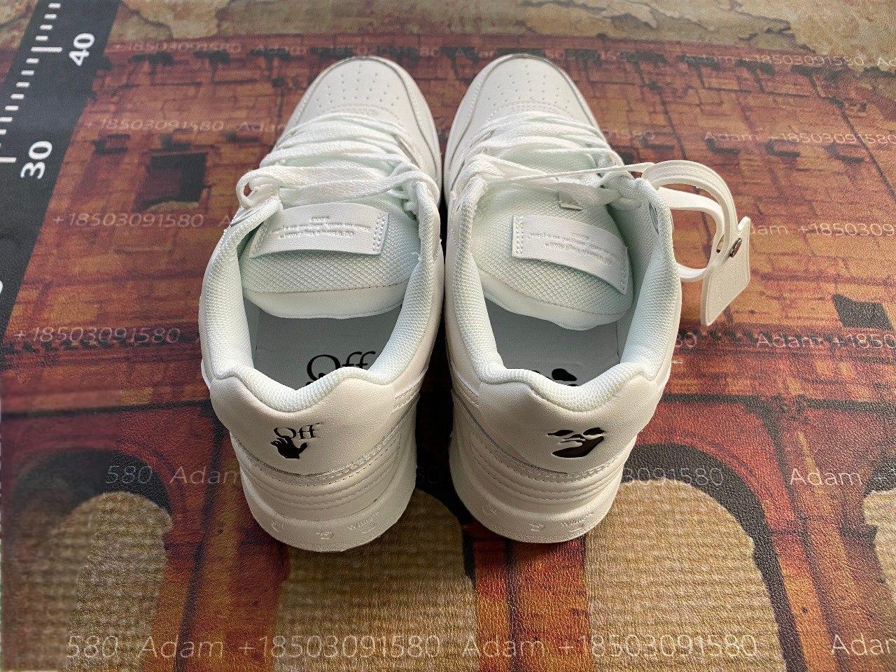 Off-White B22 Sneakers