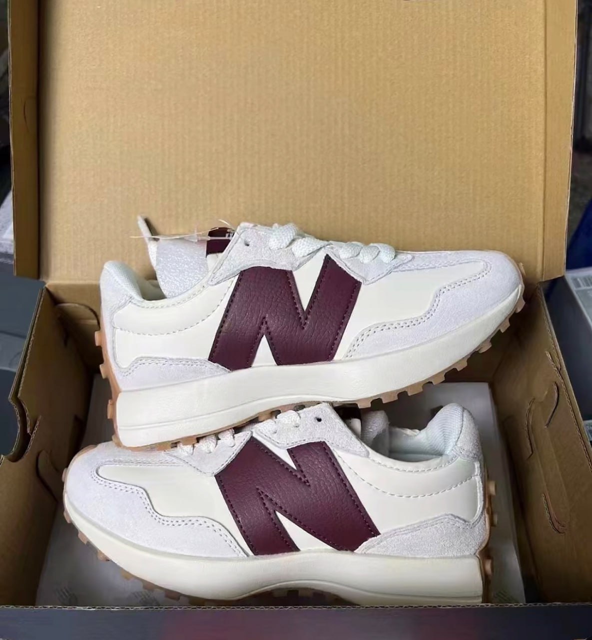 New Balance NB 327