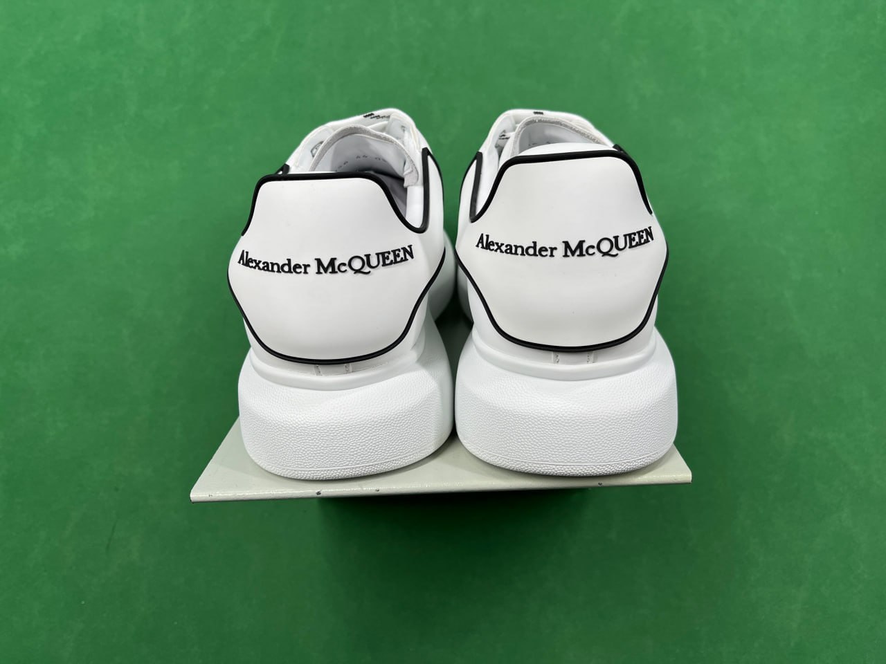 Alexander McQueen Oversized Sneakers [27 styles]