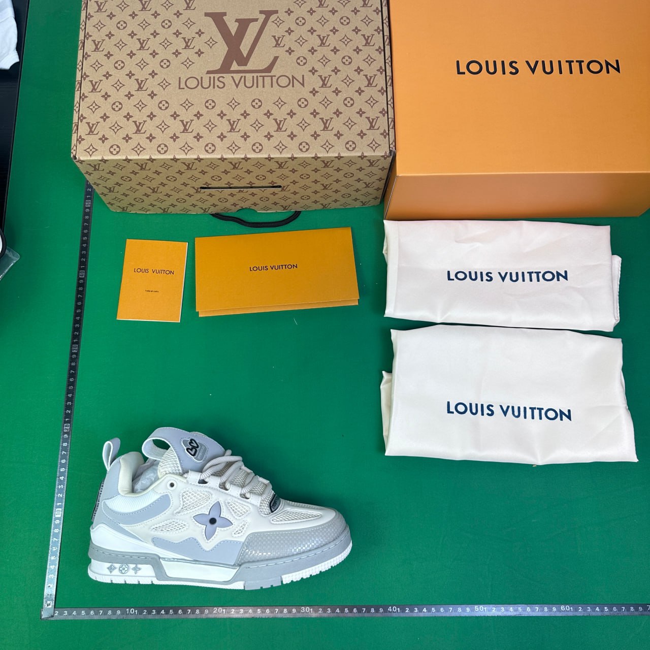 LV B22 Sneakers [34 styles]