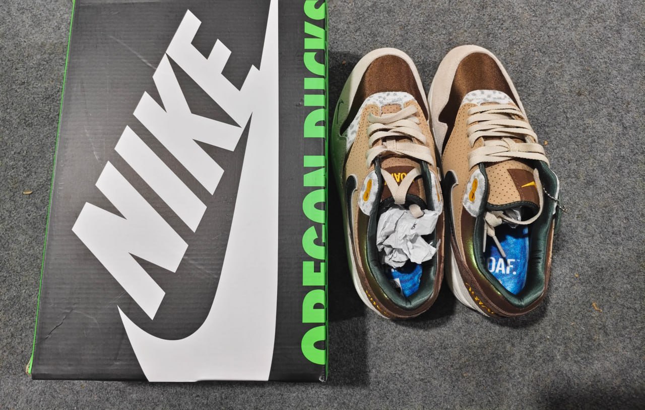 Nike Air Max 1 Sneakers [30 styles]