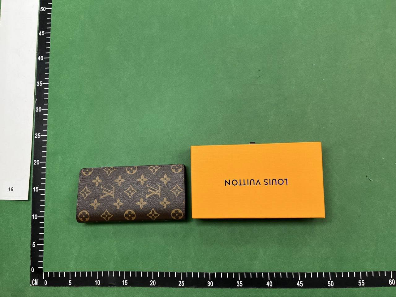 Louis Vuitton Damier and Monogram Wallets [11 styles]