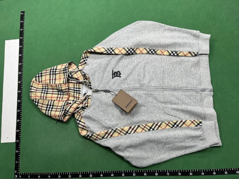 Burberry Check Lined Hoodie [39 styles]