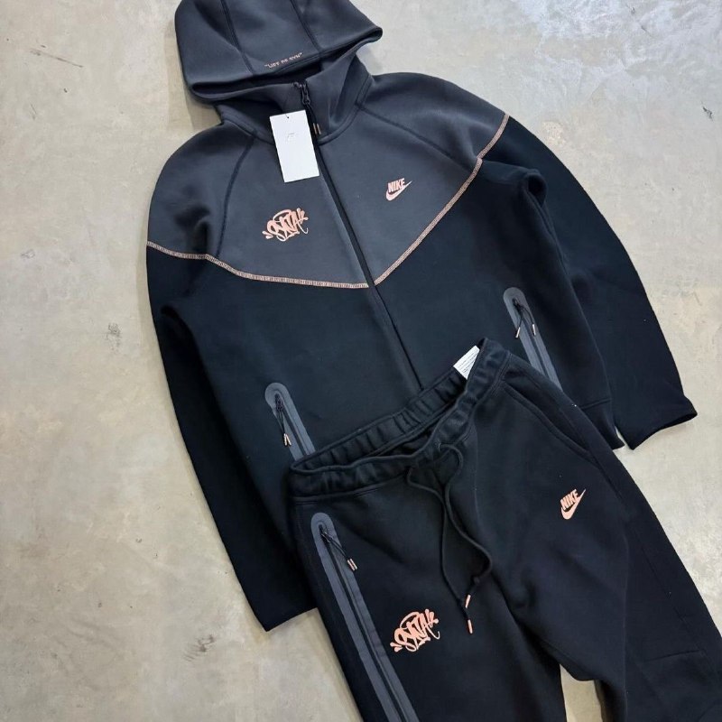 Nike B22 Hoodie and Pants Set