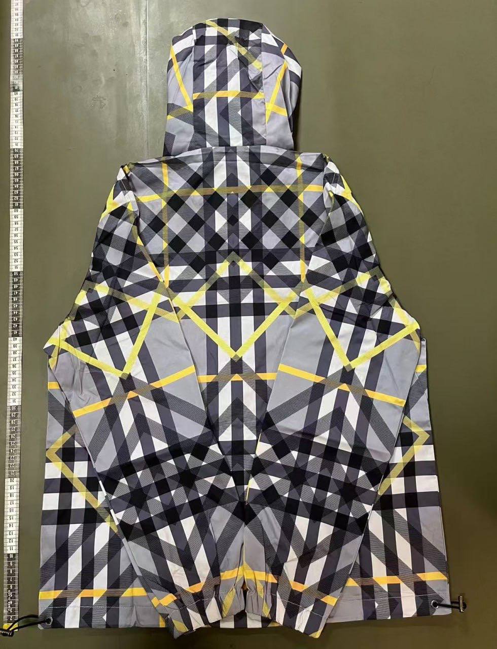 Burberry Vintage Check Raglan Sleeve Jacket [10 styles]