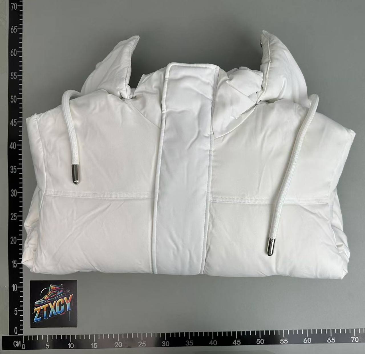 Ami Paris Puffer Jackets [5 styles]
