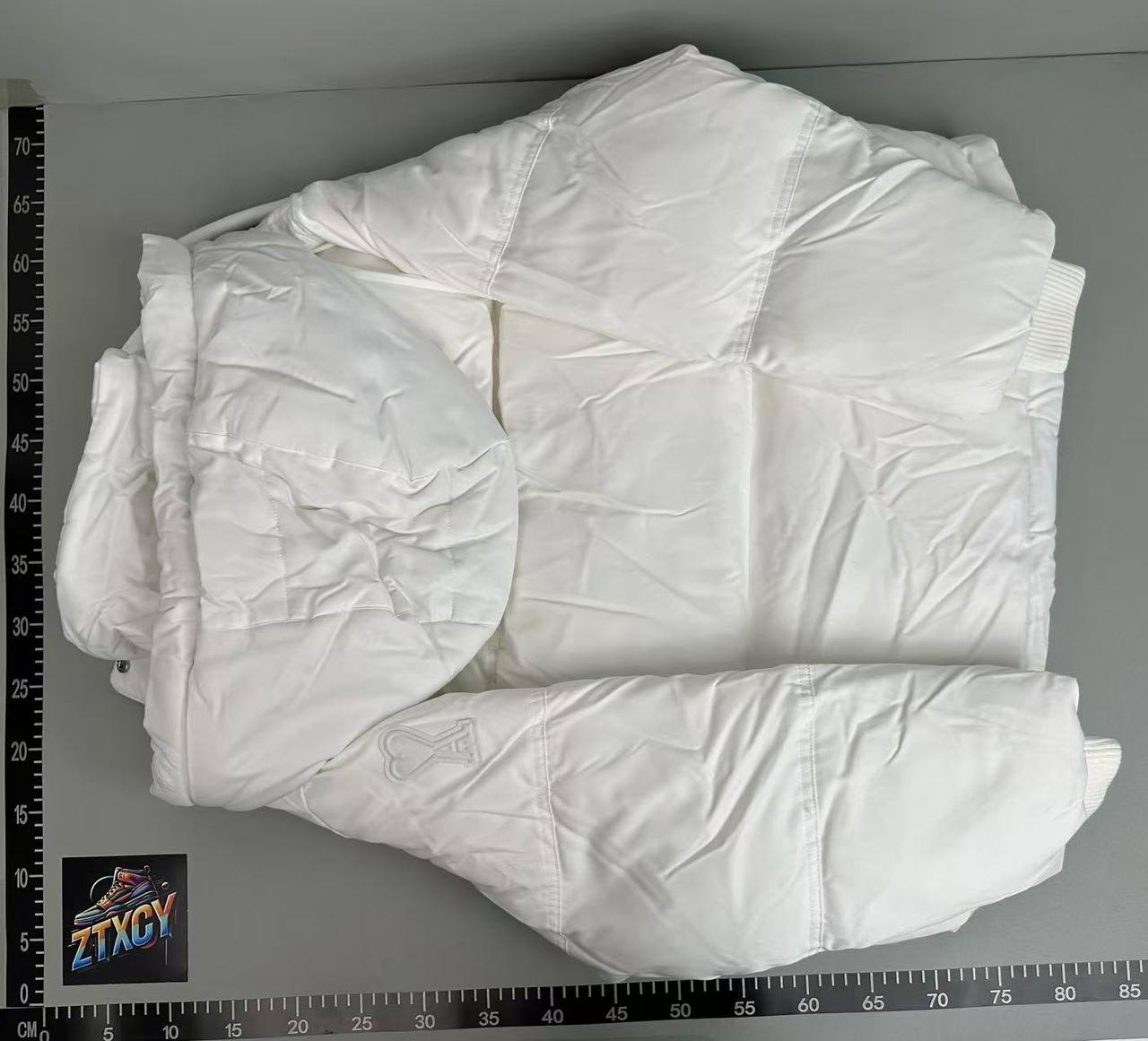 Ami Paris Puffer Jackets [5 styles]