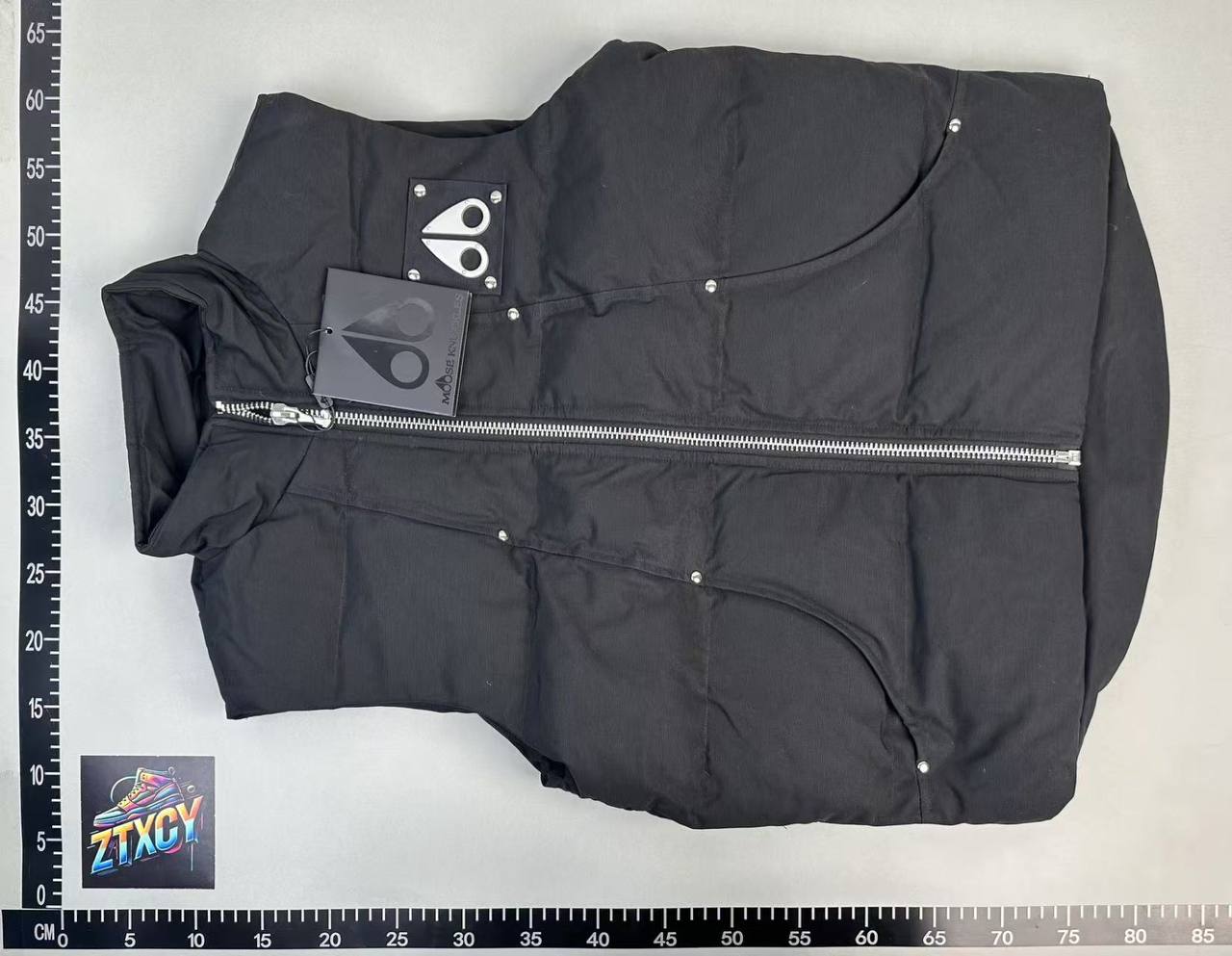 Moose Knuckles Vest [2 styles]