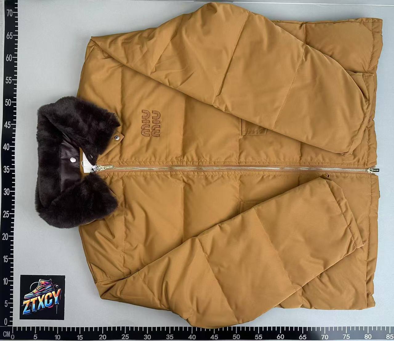 Miu Miu Puffer Jacket [5 styles]