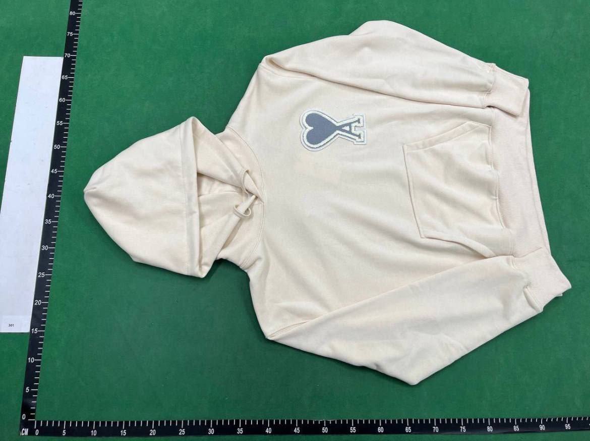 Ami Paris Heart Logo Hoodie/Sweater [1 style]