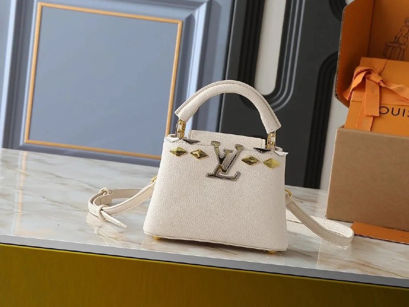 Louis Vuitton Dauphine Bag [1 style]