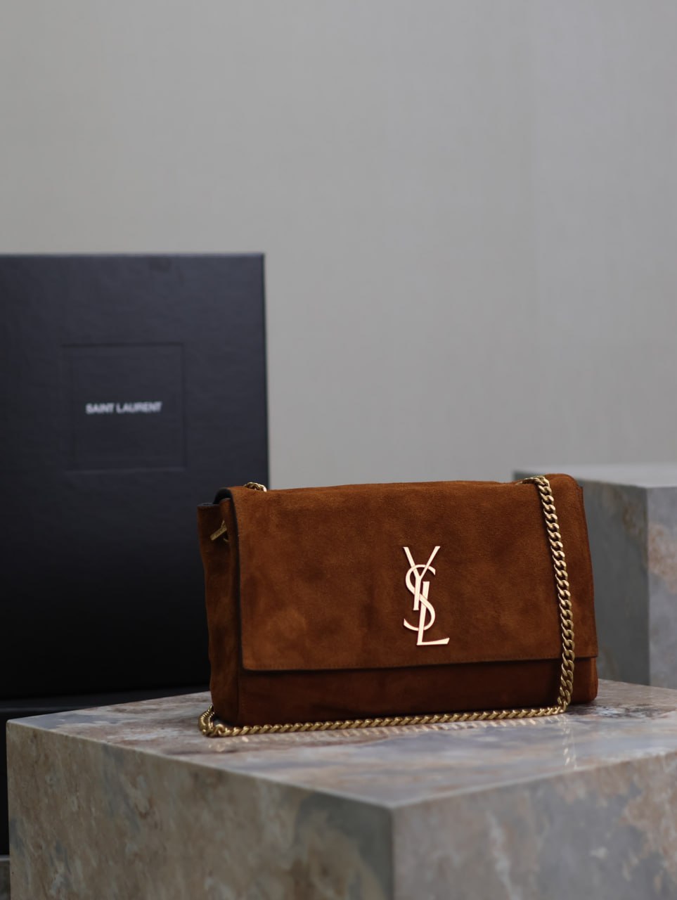 Saint Laurent Loulou Camera Bag [40 styles]
