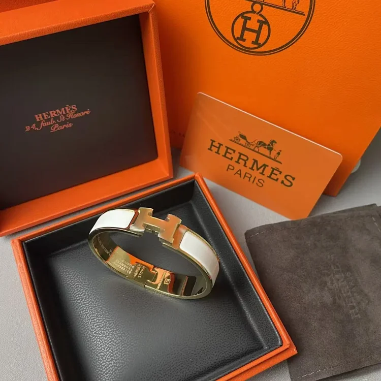Hermes bracelet (19 styles)