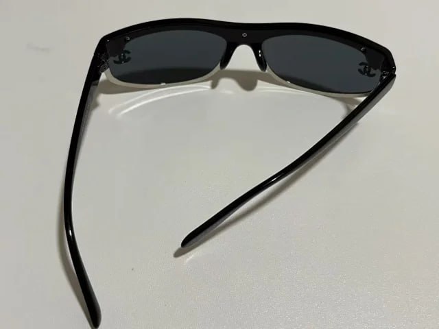 CHANEL Aviator-Style Sunglasses [6 styles]