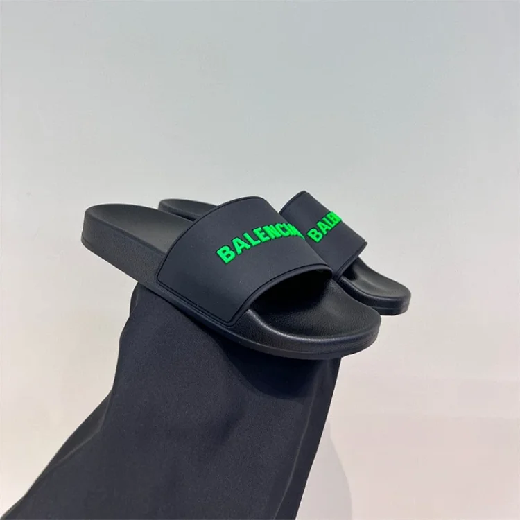 Balenciaga slippers (15 styles)