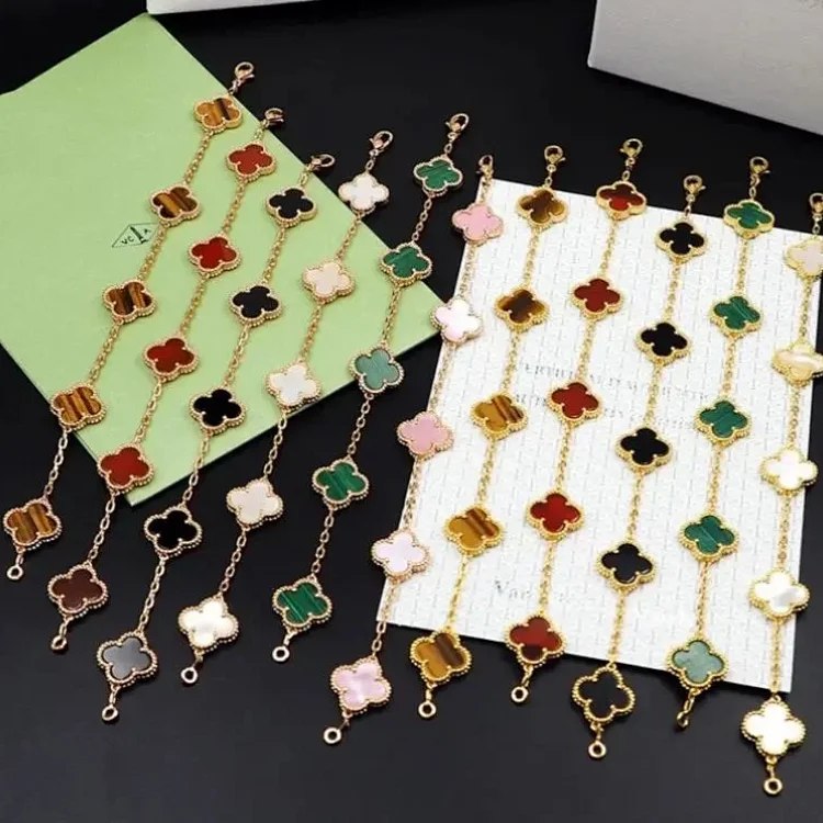 Van Cleef & Arpels Alhambra Four-Leaf Clover Bracelet [35 styles]