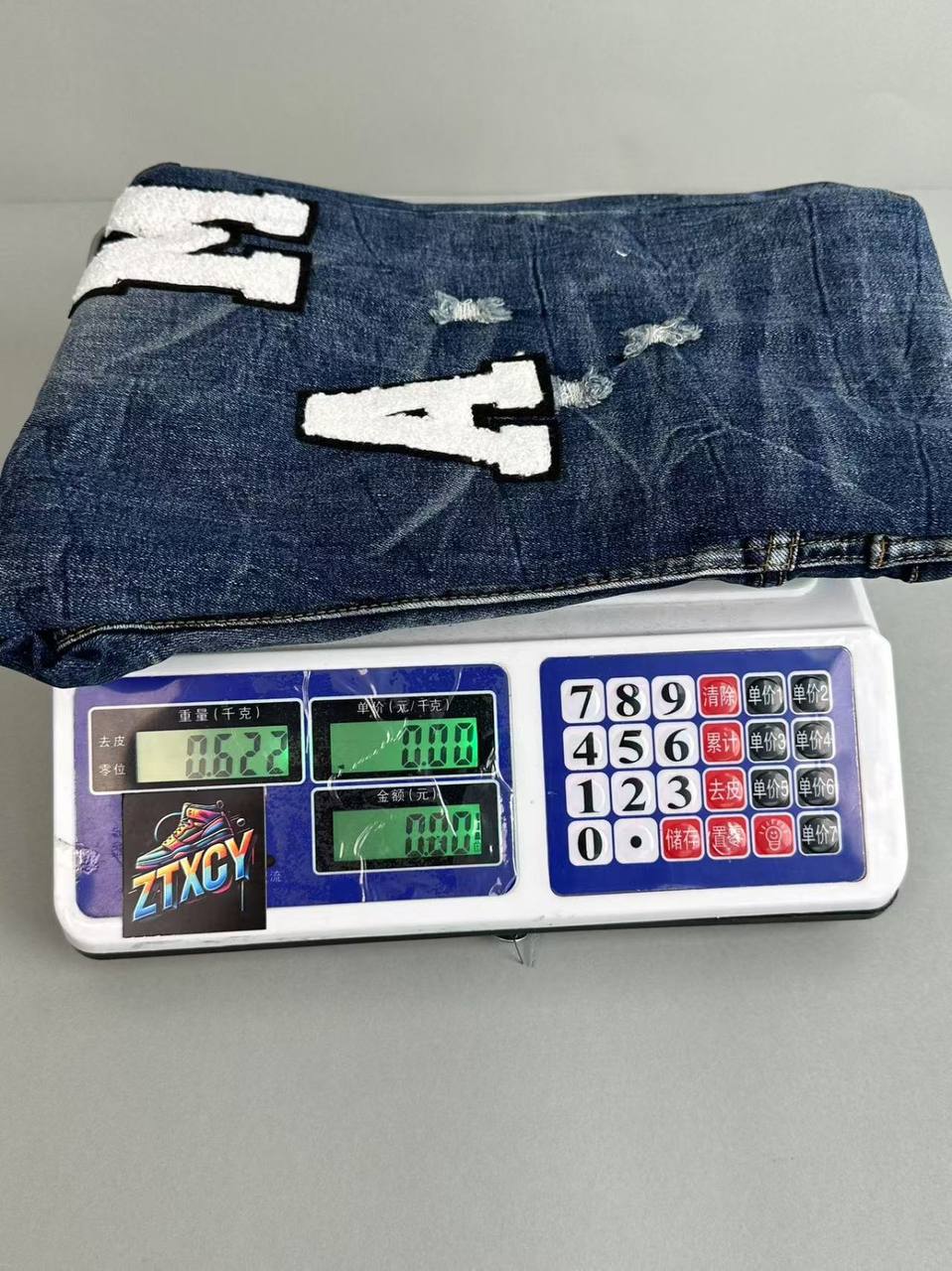 Amiri Jeans [39 styles]