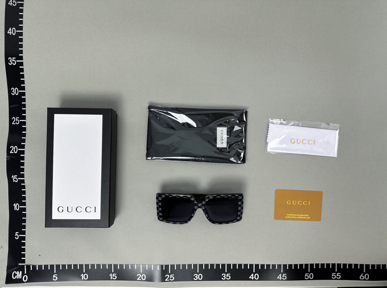 Gucci GG Supreme Sunglasses [36 styles]