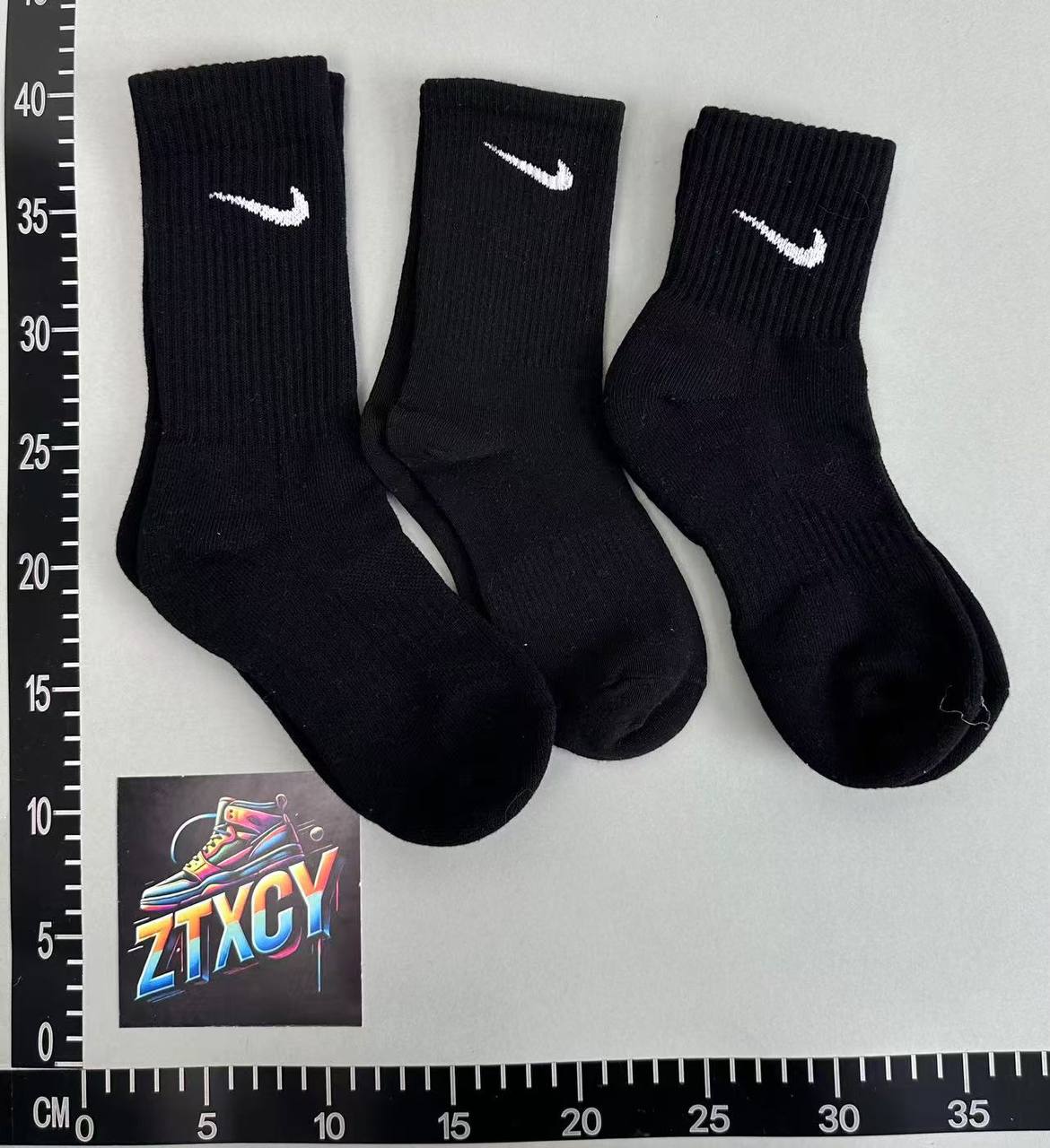 Nike Swoosh Crew Socks [36 styles]
