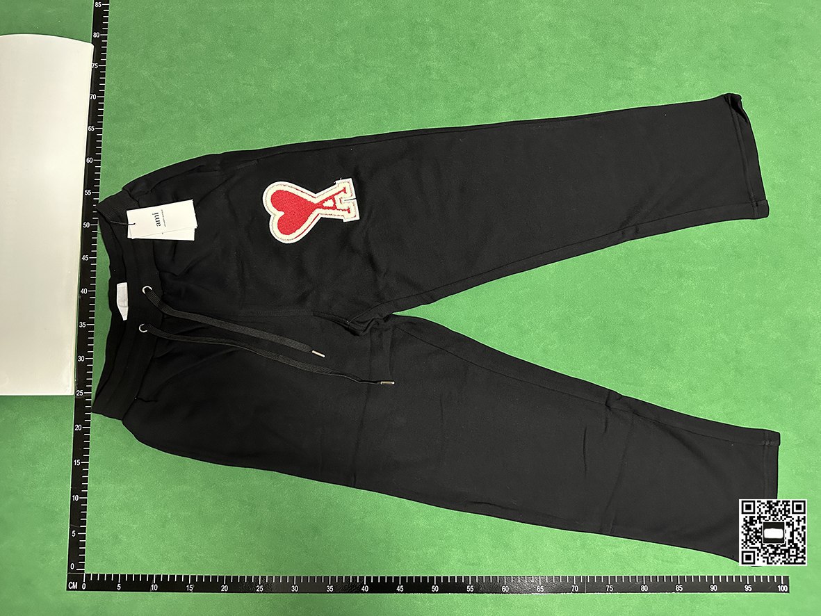 AMI Paris Heart Logo Sweatpants [9 styles]
